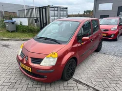 Rood Gebruikt 2005 Renault Modus Luxe MPV | € 1.250 (Eerlijke prijs)