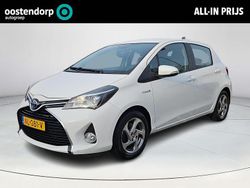 Wit Gebruikt 2016 Toyota Yaris Hybrid Hatchback | € 14.445 (Eerlijke prijs)