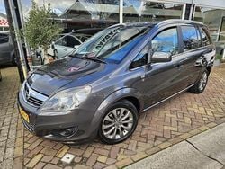 Grijs Gebruikt 2010 Opel Zafira Edition MPV | € 4.350 (Duur)