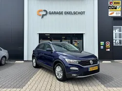Blauw Gebruikt 2019 VW T-Roc Business SUV | € 22.750 (Goede deal)