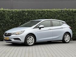 Grijs Gebruikt 2016 Opel Astra Edition Hatchback | € 5.950 (Goede deal)