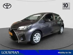 Grijs Gebruikt 2015 Toyota Yaris Hybrid Hatchback | € 14.495 (Eerlijke prijs)