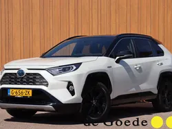 Wit Gebruikt 2020 Toyota RAV4 Hybrid SUV | € 32.940 (Iets duurder)