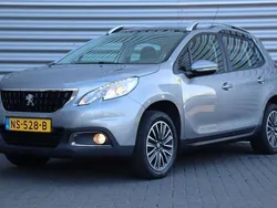 Grijs, metallic lak Gebruikt 2017 Peugeot 2008 SUV | € 10.400 (Eerlijke prijs)