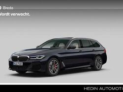 Zwart Gebruikt 2021 BMW 530e Comfort Edition Stationwagen | € 37.880 (Eerlijke prijs)