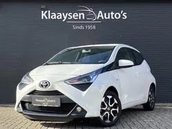 Wit Gebruikt 2020 Toyota Aygo X-play Hatchback | € 12.450 (Eerlijke prijs)