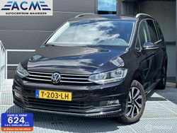 Zwart Gebruikt 2022 VW Touran Highline MPV | € 38.950 (Duur)