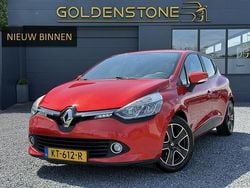 Rood Gebruikt 2016 Renault Clio IV LIMITED Hatchback | € 6.743 (Super prijs)