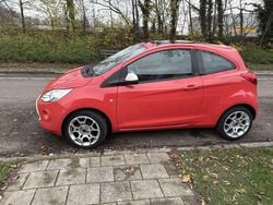 Rood Gebruikt 2010 Ford Ka Cool & Sound Edition MPV | € 3.500 (Duur)