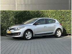 Grijs Gebruikt 2014 Renault Mégane III Authentique Hatchback | € 3.950 (Goede deal)