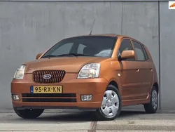 Oranje Gebruikt 2005 Kia Picanto EX Hatchback | € 1.743 (Eerlijke prijs)