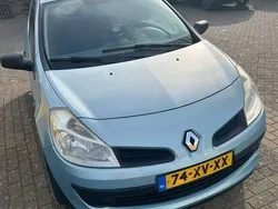 Blauw Gebruikt 2007 Renault Clio II Hatchback | € 1.450 (Eerlijke prijs)