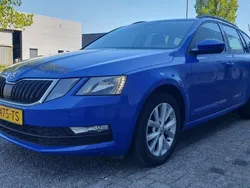 Blauw Gebruikt 2019 Skoda Octavia Business Line Stationwagen | € 18.445 (Eerlijke prijs)