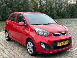 Rood Gebruikt 2013 Kia Picanto Comfort Hatchback | € 6.499 (Goede deal)