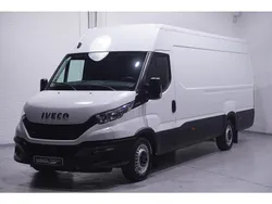 Wit Gebruikt 2023 Iveco Daily Sedan | € 29.800 (Goede deal)
