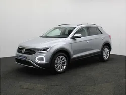 Grijs Nieuw 2024 VW T-Roc Edition SUV | € 41.225 (Iets duurder)