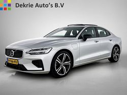 Grijs Gebruikt 2020 Volvo S60 R-Design Sedan | € 29.990 (Eerlijke prijs)