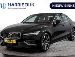 Zwart Gebruikt 2020 Volvo S60 Sedan | € 31.995 (Super prijs)