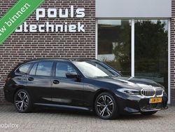 Zwart Gebruikt 2024 BMW 330e M Sport Stationwagen | € 46.900 (Super prijs)