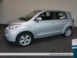 Grijs Gebruikt 2011 Toyota Urban Cruiser SUV | € 8.745 (Eerlijke prijs)