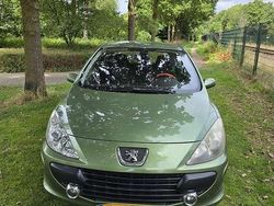 Gebruikt 2005 Peugeot 307 CC Tendance Cabriolet | € 2.000 (Eerlijke prijs)