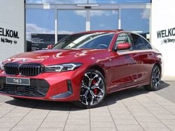 Rood Gebruikt 2024 BMW 330e Executive Sedan | € 72.404 (Eerlijke prijs)