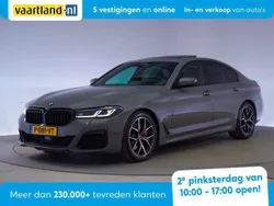 Grijs, metallic lak Gebruikt 2022 BMW 520 M Sport Sedan | € 37.445 (Iets duurder)