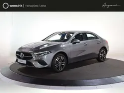 Grijs, metallic lak Nieuw 2025 Mercedes A250 Luxury Sedan | € 47.376 (Eerlijke prijs)