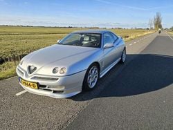 Zilver Gebruikt 2001 Alfa Romeo GTV Coupé | € 15.000