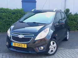 Zwart, metallic lak Gebruikt 2011 Chevrolet Spark LT Hatchback | € 3.450 (Eerlijke prijs)
