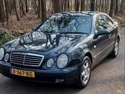 Blauw Gebruikt 1999 Mercedes CLK200 Coupé | € 3.300 (Eerlijke prijs)