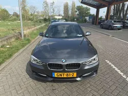 Grijs Gebruikt 2013 BMW 320 Sedan | € 11.000 (Eerlijke prijs)