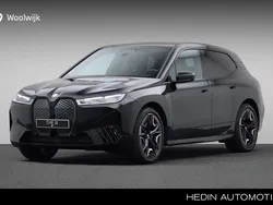 Saphirschwarz metallic (zwart metallic) Nieuw 2024 BMW iX Comfort Edition SUV | € 145.121