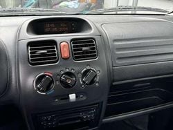 Blauw Gebruikt 2003 Opel Agila Color Edition MPV | € 500 (Goede deal)