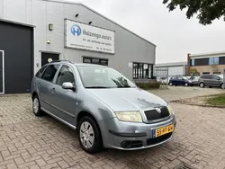 Grijs Gebruikt 2005 Skoda Fabia Ambiente Stationwagen | € 799 (Goede deal)