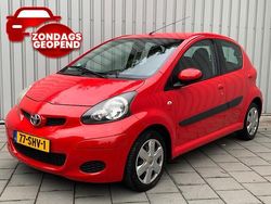 Rood Gebruikt 2010 Toyota Aygo Comfort Hatchback | € 2.945 (Eerlijke prijs)