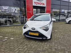 Wit Gebruikt 2018 Toyota Aygo X-play Hatchback | € 9.950 (Eerlijke prijs)