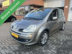Beige Gebruikt 2010 Renault Grand Modus Dynamique MPV | € 2.950 (Iets duurder)