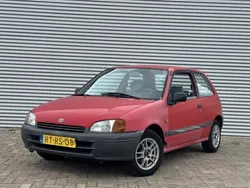 Rood Gebruikt 1997 Toyota Starlet Hatchback | € 998 (Eerlijke prijs)