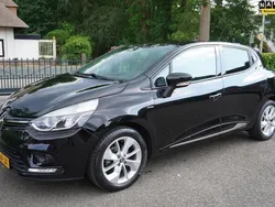 Zwart Gebruikt 2017 Renault Clio IV Intens Hatchback | € 10.900 (Iets duurder)