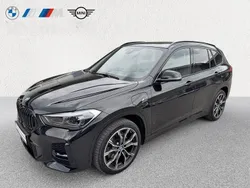 Zwart Gebruikt 2022 BMW X1 M Sport SUV | € 36.900 (Eerlijke prijs)