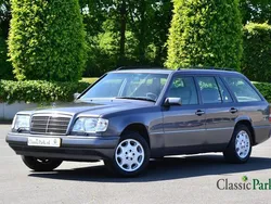 Grijs Gebruikt 1994 Mercedes E280 Stationwagen | € 8.900