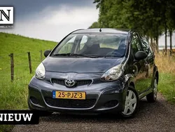 Grijs Gebruikt 2011 Toyota Aygo Cool Hatchback | € 1.990 (Super prijs)