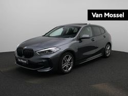 Grijs Gebruikt 2021 BMW 118 M Sport Hatchback | € 27.900 (Duur)