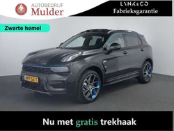 Zwart Gebruikt 2023 Lynk & Co 01 SUV | € 29.945 (Eerlijke prijs)