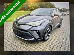 Grijs (metallic) Gebruikt 2022 Toyota C-HR+ Style SUV | € 25.749