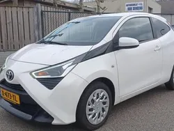 Wit Gebruikt 2018 Toyota Aygo Hatchback | € 8.950 (Eerlijke prijs)
