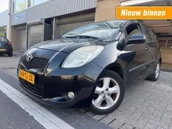 Zwart Gebruikt 2006 Toyota Yaris Luna Hatchback | € 2.995 (Eerlijke prijs)