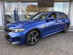 Blauw Gebruikt 2023 BMW 330 Stationwagen | € 43.950 (Duur)