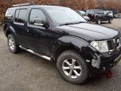 Zwart, andere lak Gebruikt 2007 Nissan Pathfinder SE SUV | € 1.209